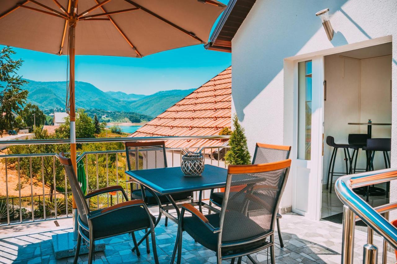Apartmani Markesic Ramsko Jezero Prozor Exterior foto
