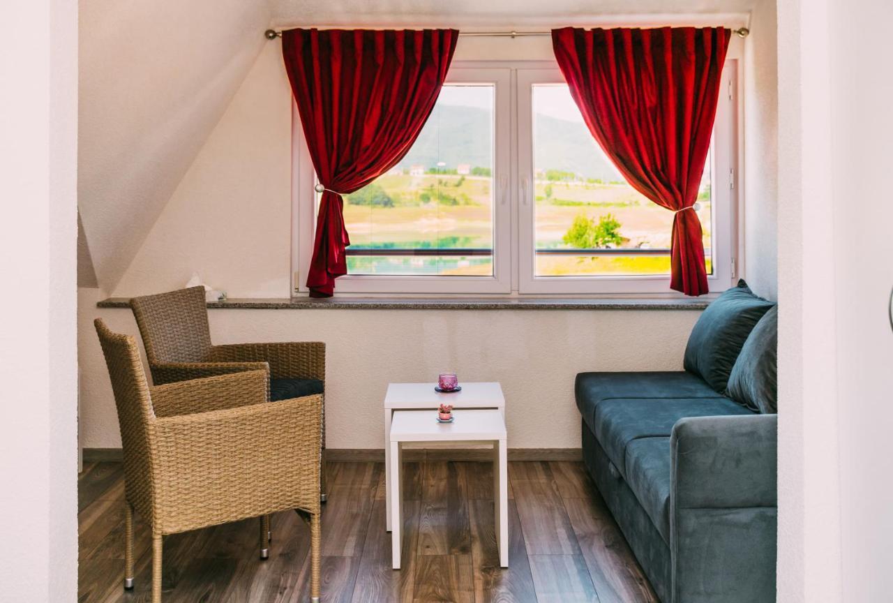 Apartmani Markesic Ramsko Jezero Prozor Exterior foto